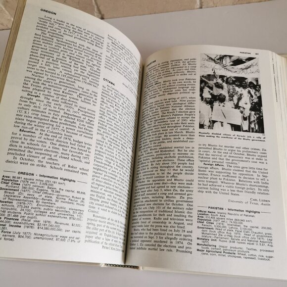 1978 Year Book Encyclopedia Vintage Birthday Gift Annual Recap Grolier Gen X - Picture 10 of 10